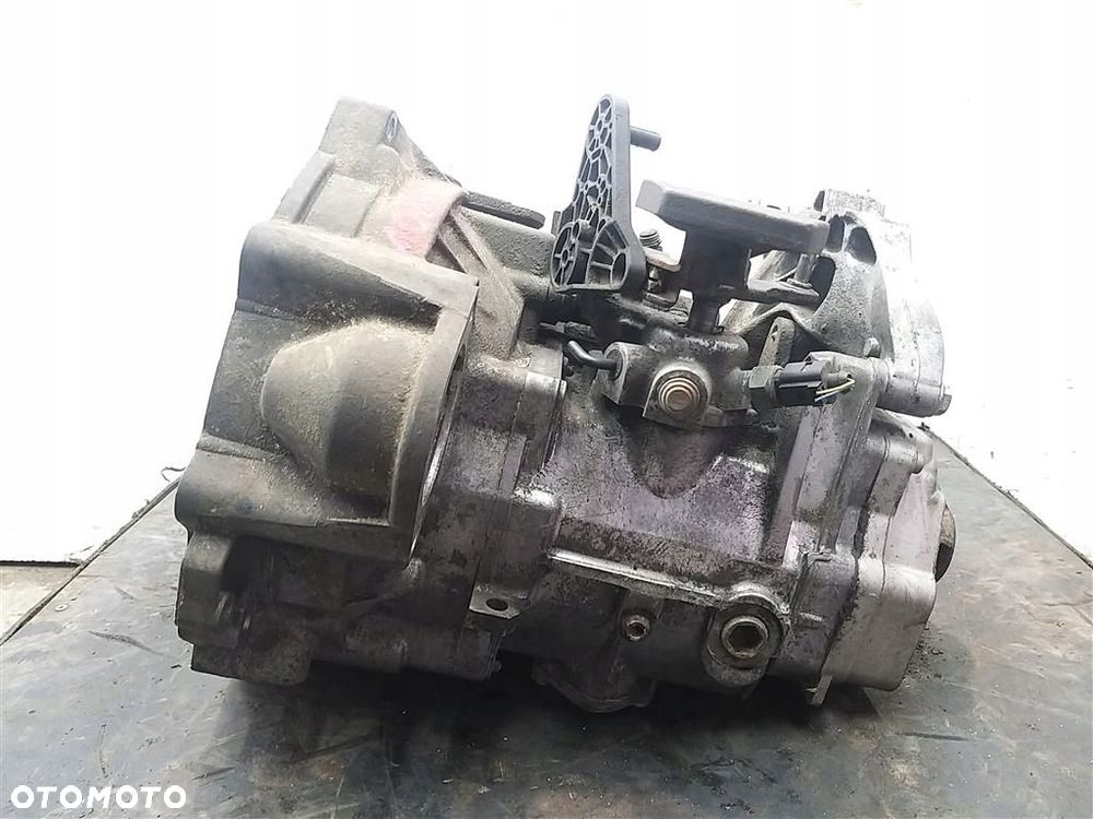 Skrzynia biegów Manualna VW Touran  I 2003-2010 1.9TDI KOD:JYK 2003-2010 - 2