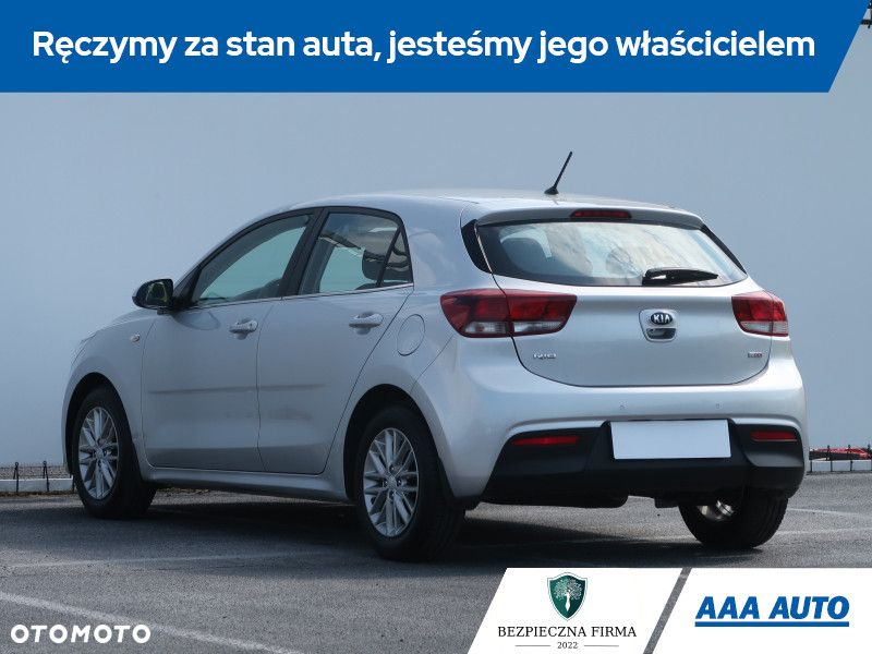 Kia Rio - 5