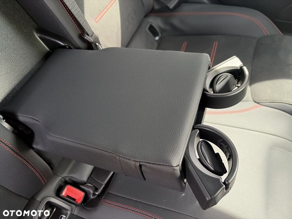 Mercedes-Benz CLA 200 AMG Line 7G-DCT - 21