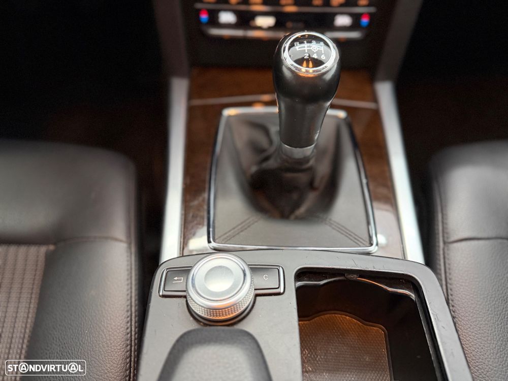 Mercedes-Benz E 220 CDi Classic BlueEfficiency - 19