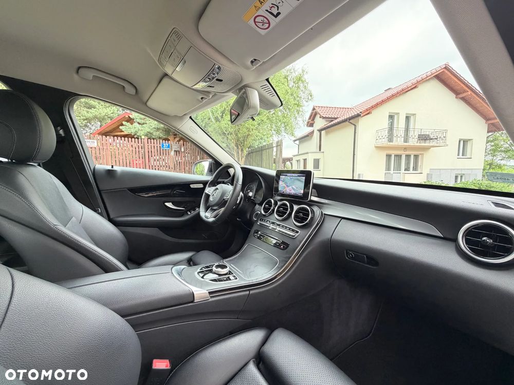 Mercedes-Benz Klasa C 200 9G-TRONIC - 29