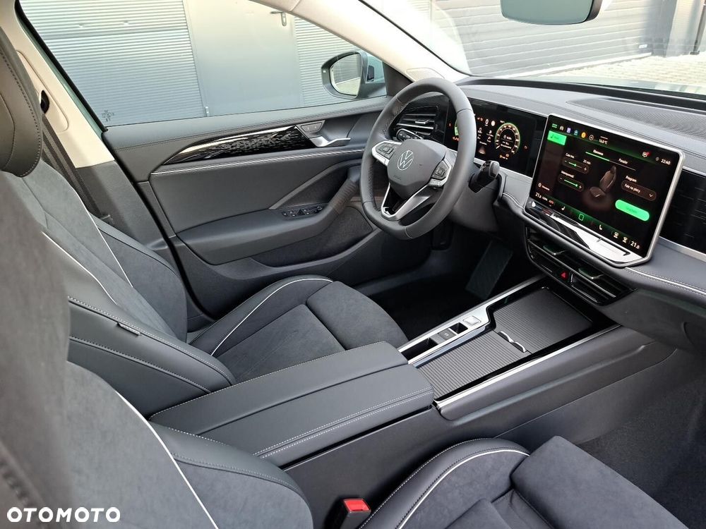 Volkswagen Passat - 36