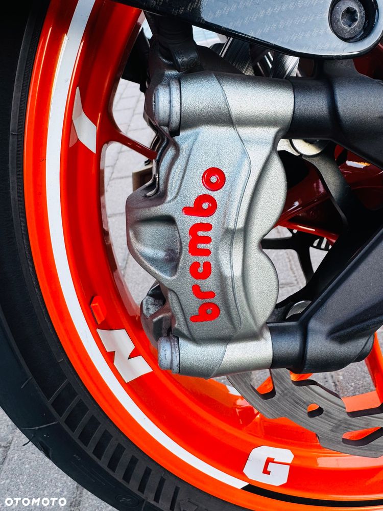 KTM Super Duke - 21