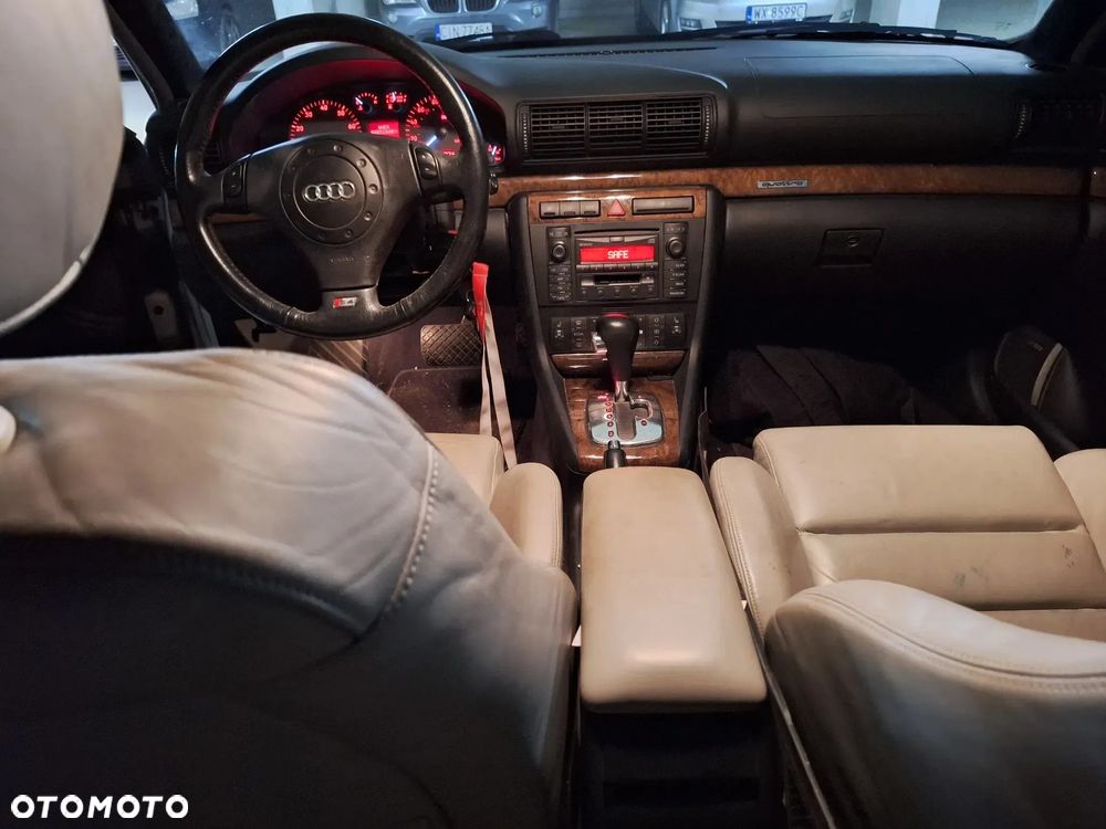 Audi S4 Limousine - 8