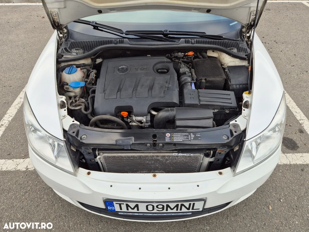 Skoda Octavia 1.6 TDI Ambiente - 16