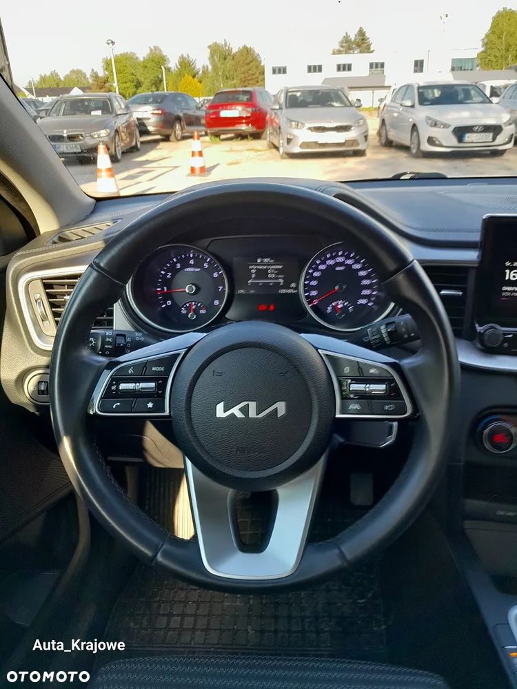 Kia Ceed 1.5 T-GDI M - 12