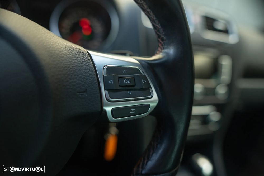 VW Golf 2.0 TSi GTI DSG - 10