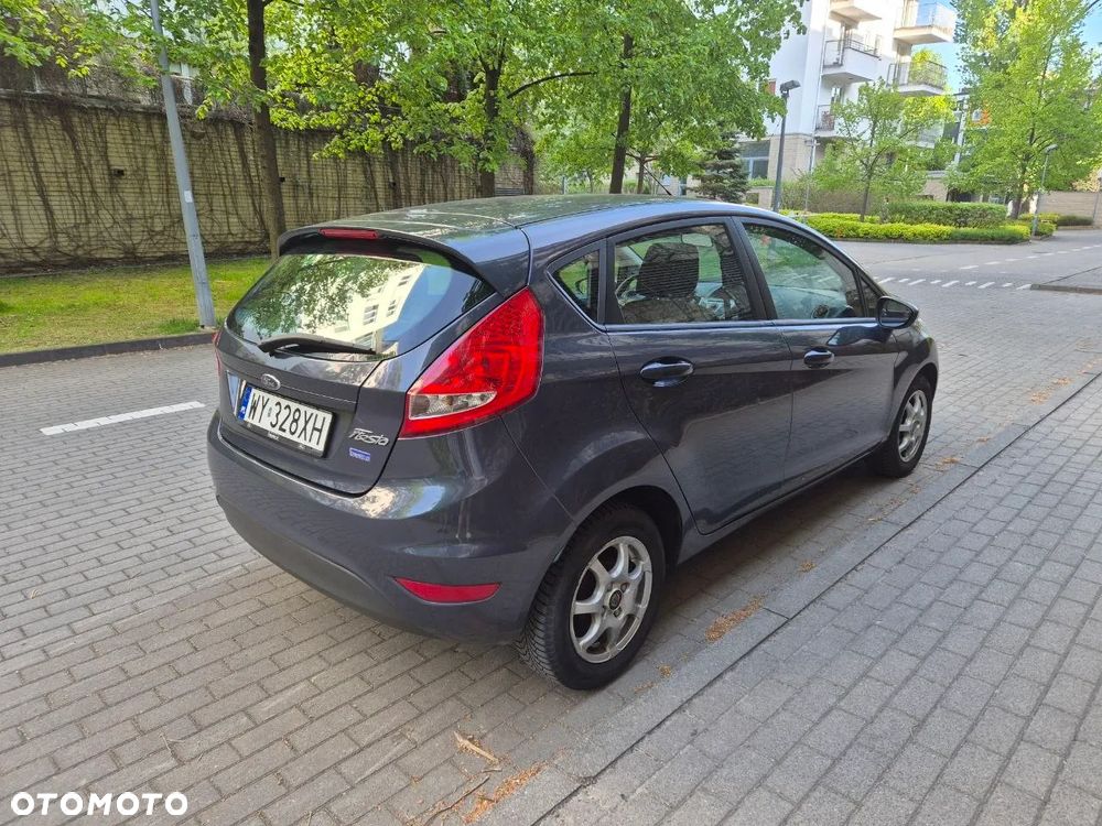 Ford Fiesta 1.25 Champions Edition - 4