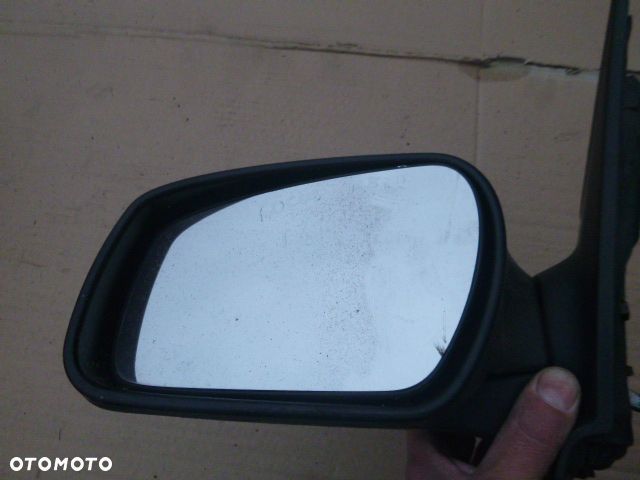 LUSTERKO LEWE ELEKTRYCZNE FORD FOCUS MK2 04-07 KOLOR F3 5 PINÓW - 5