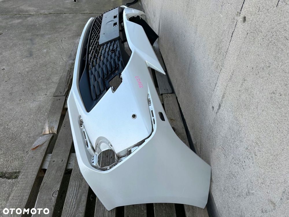 zderzak przód przedni toyota corolla xii e21 sedan lift fl 2023- + kratka - 2