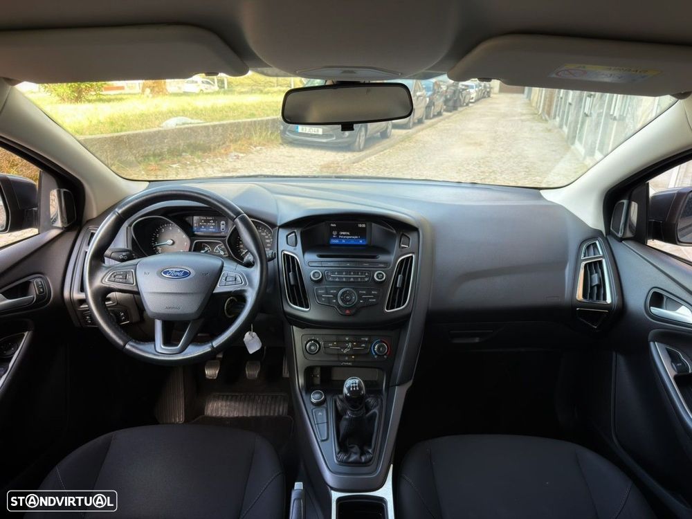 Ford Focus SW 1.0 EcoBoost Business - 6