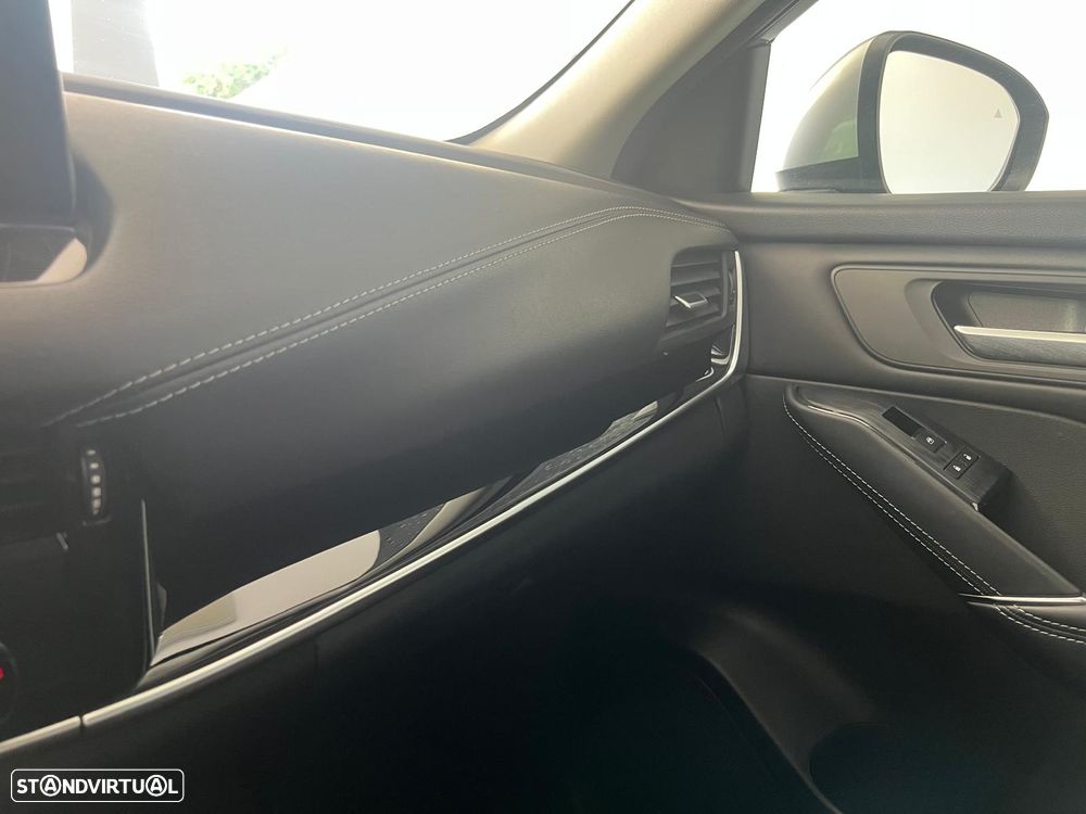 Nissan Qashqai 1.3 DIG-T N-Connecta - 23