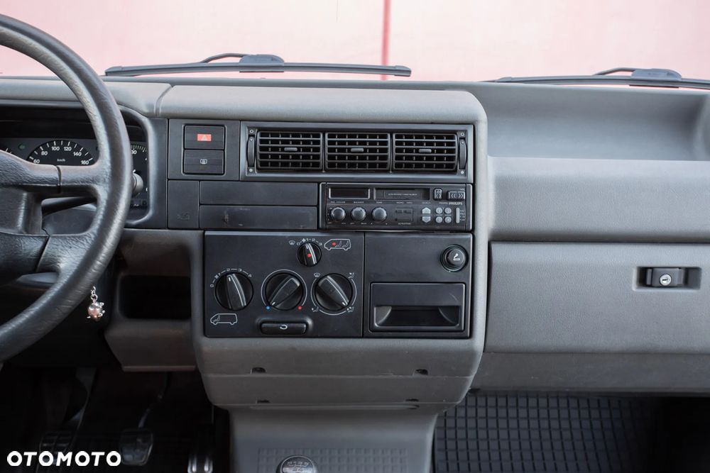 Volkswagen Transporter - 16