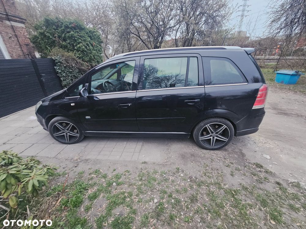 Opel Zafira 2.0 T Sport - 3
