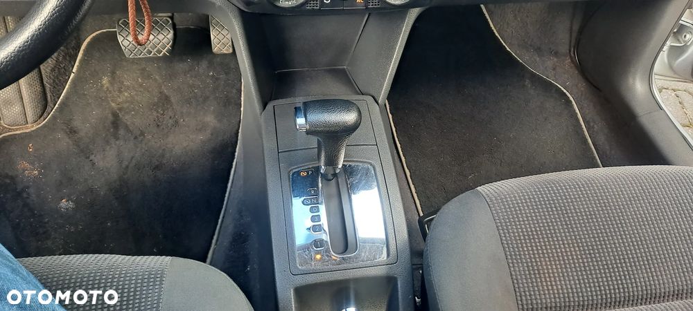 Volkswagen Polo 1.4 Automatik Comfortline - 29