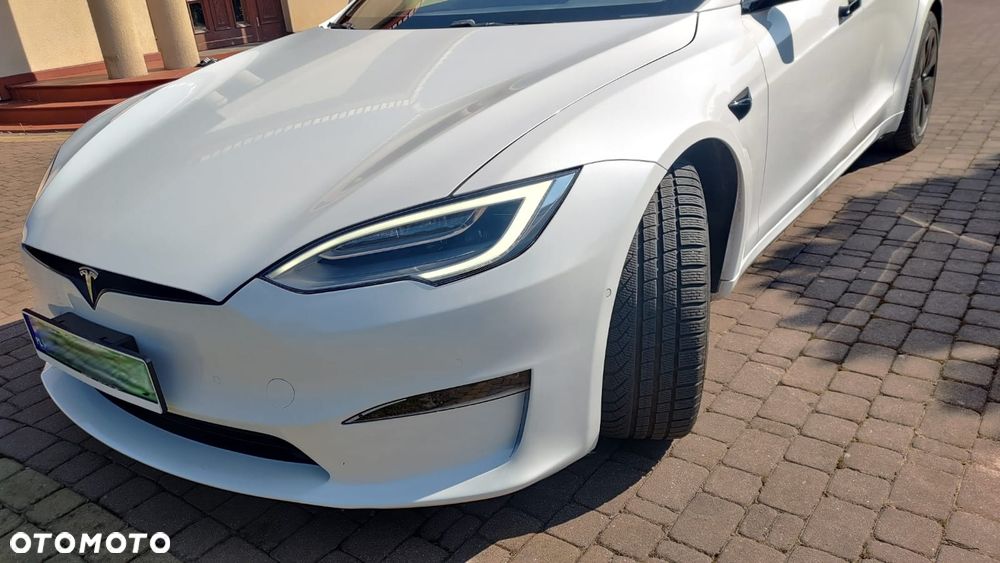 Tesla Model S - 2