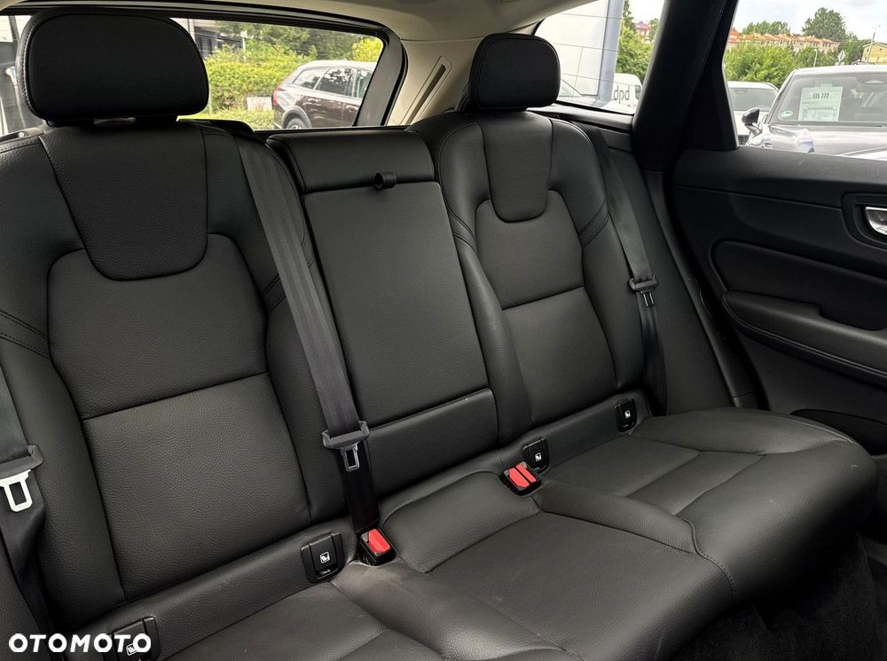 Volvo XC 60 - 24