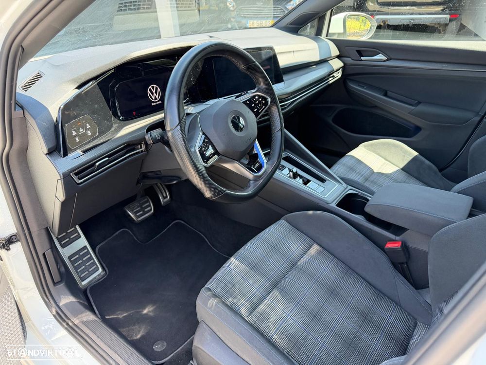 VW Golf 1.4 GTE Plug-In-Hybrid DSG - 2