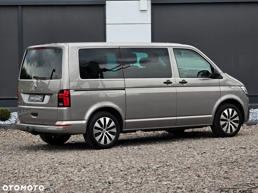 Volkswagen Multivan - 24