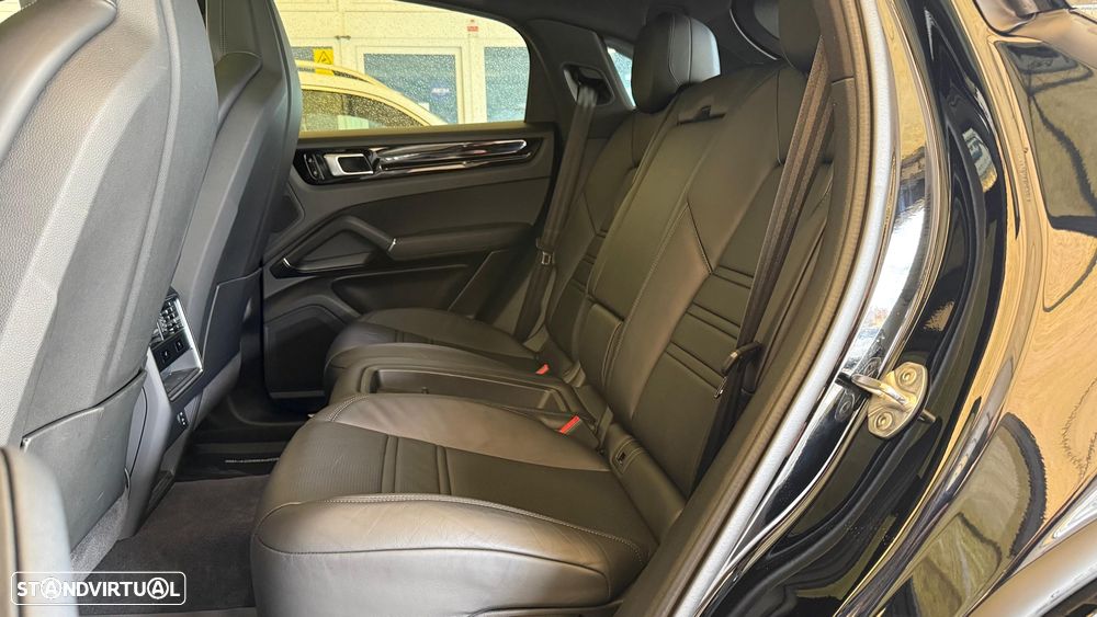 Porsche Cayenne Coupé E-Hybrid Tiptronic S - 9