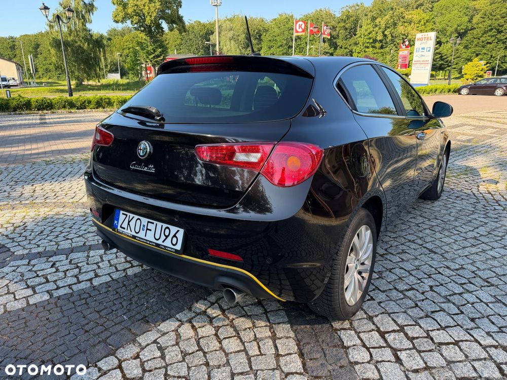 Alfa Romeo Giulietta 2.0 JTDM Exclusive TCT - 3