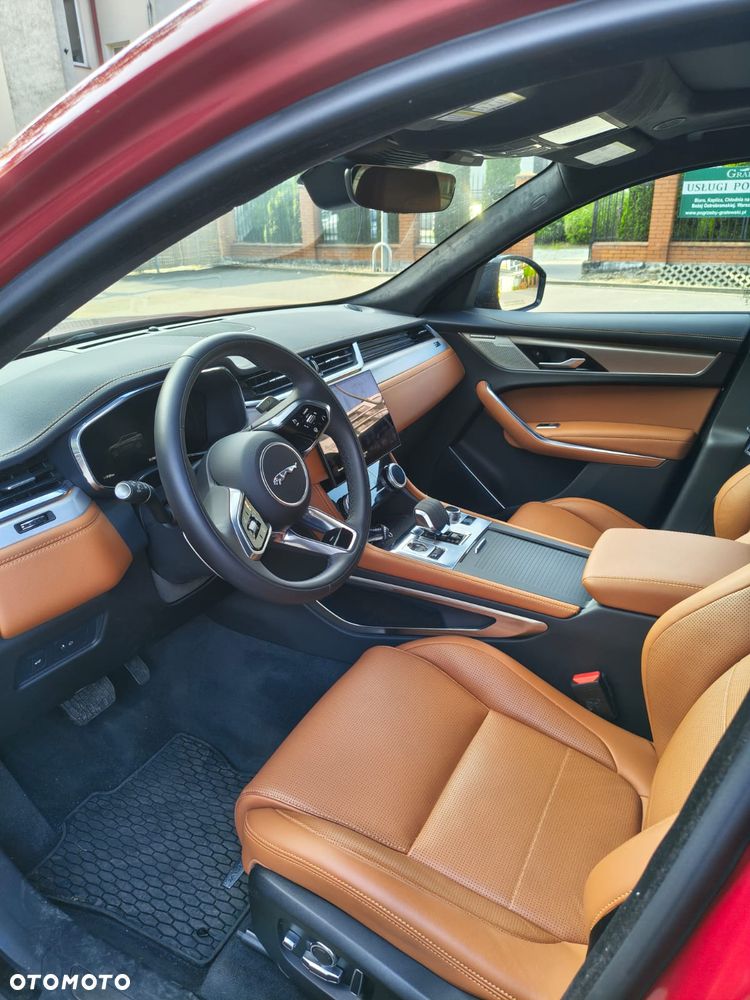 Jaguar F-Pace - 13