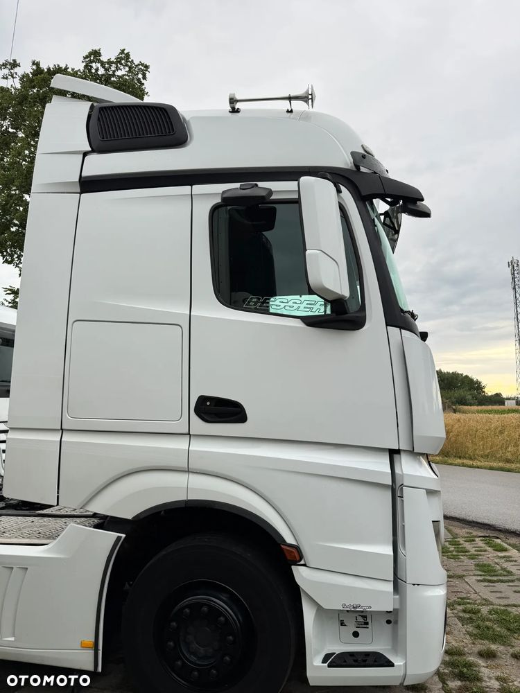 Mercedes-Benz Actros - 6