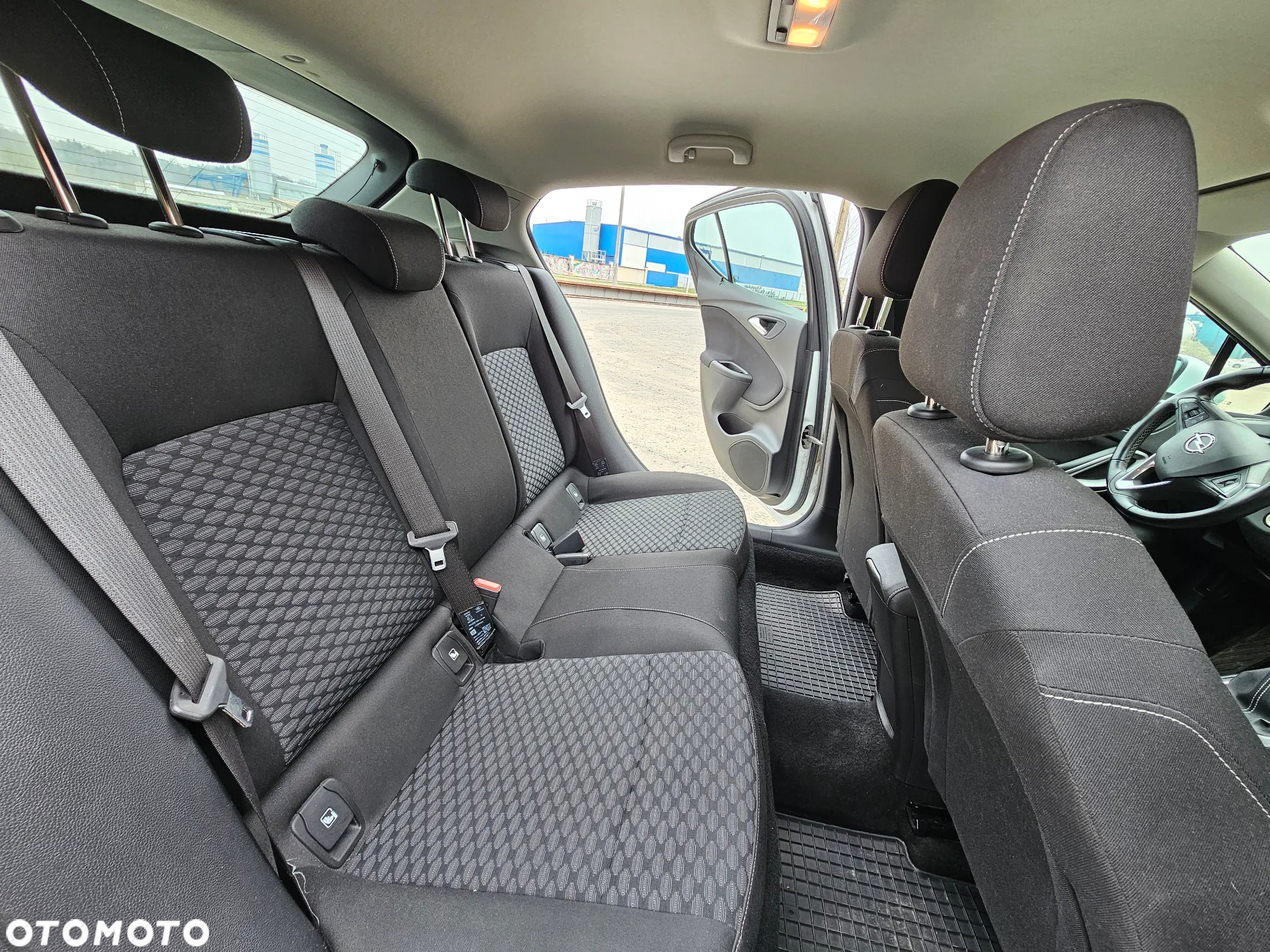 Opel Astra V 1.4 T Dynamic - 10
