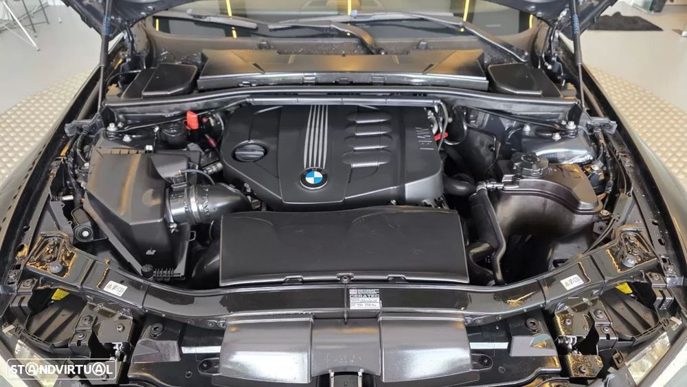 BMW 320 d Cabrio Auto - 23