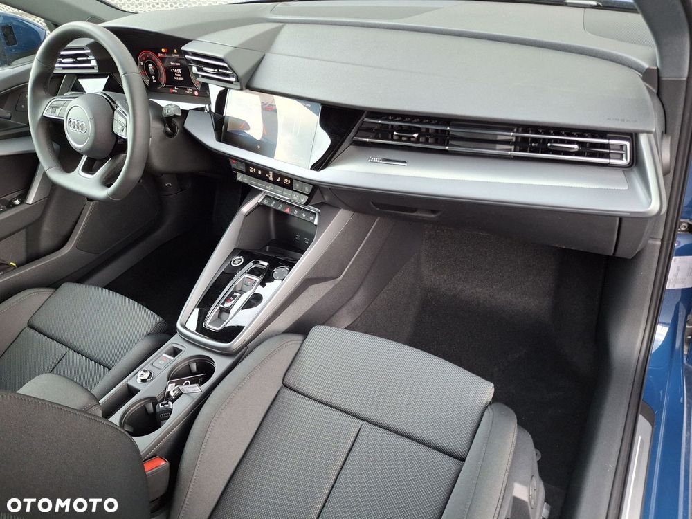 Audi A3 Sportback - 16