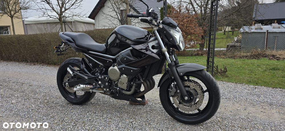 Yamaha XJ - 6