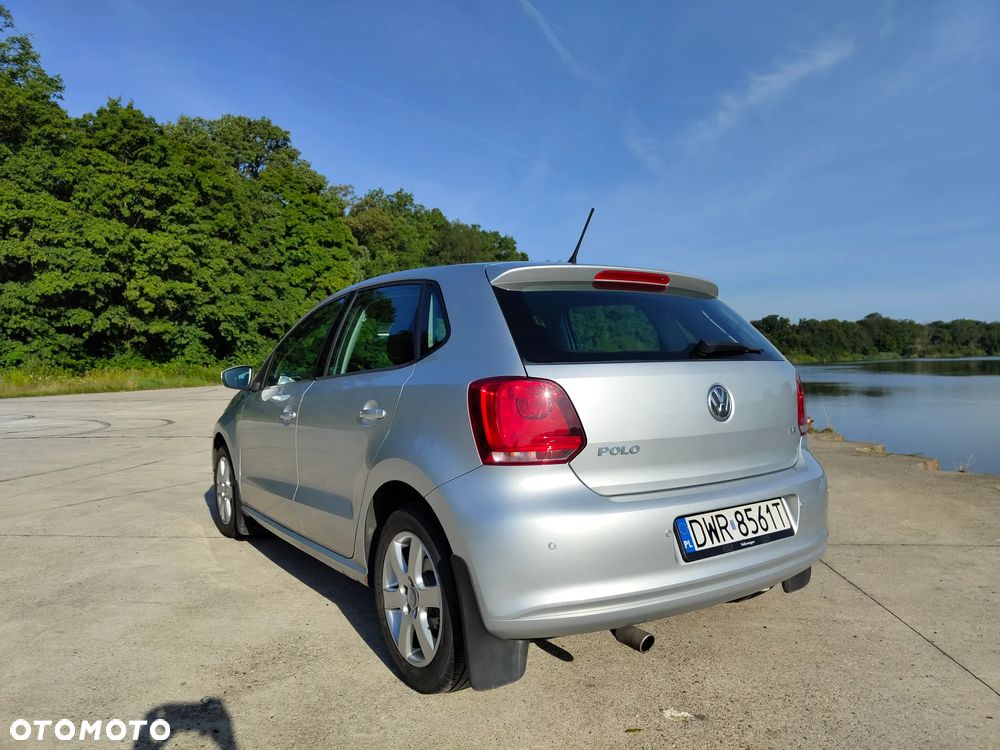 Volkswagen Polo 1.4 16V Trendline - 4