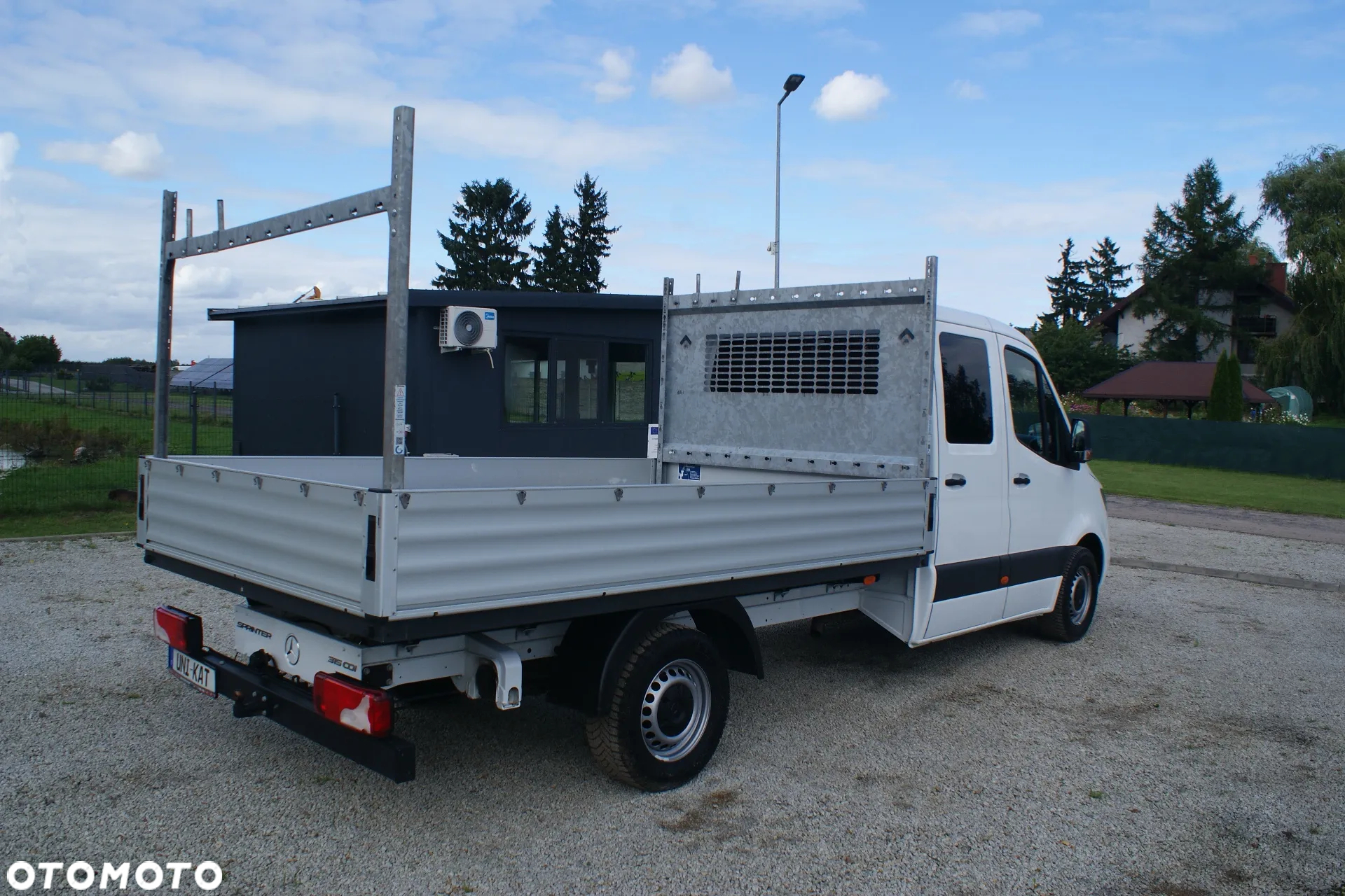 Mercedes-Benz Sprinter - 25