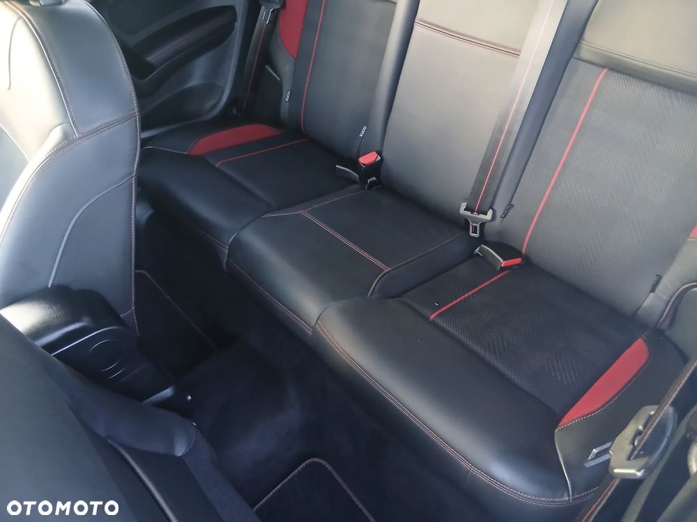 Peugeot 208 1.6 THP GTi - 17