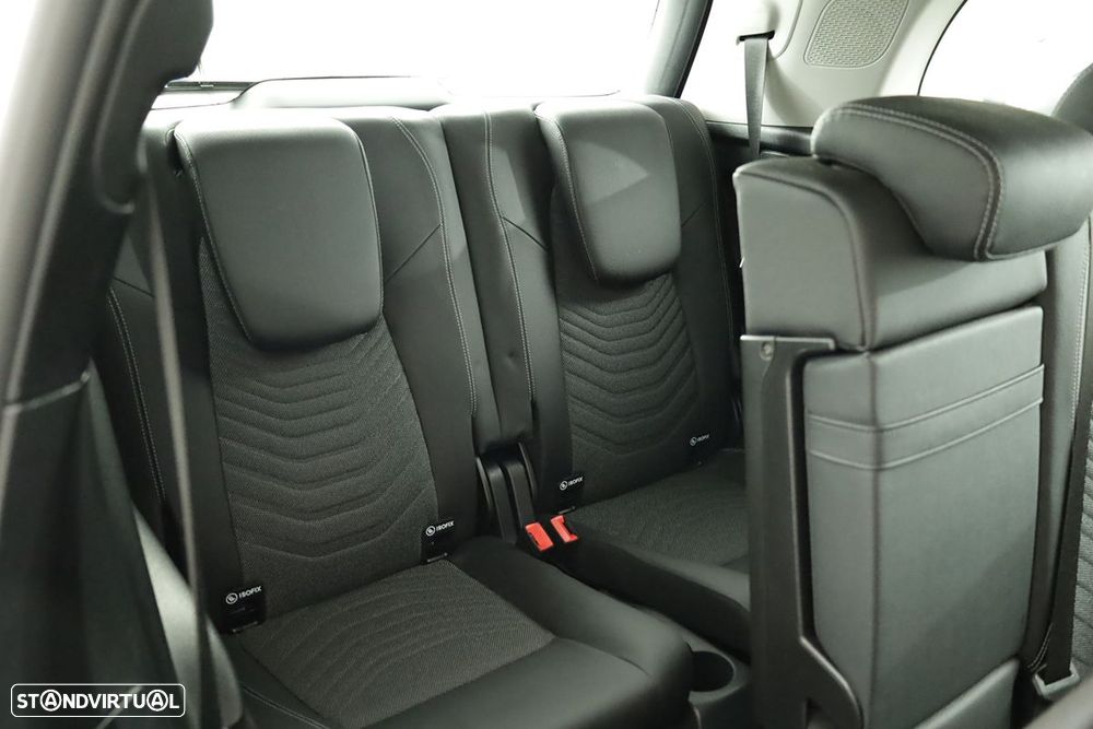 Mercedes-Benz GLB 180 d - 24