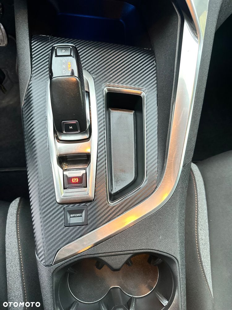 Peugeot 5008 BlueHDI 130 EAT8 Active Pack - 17