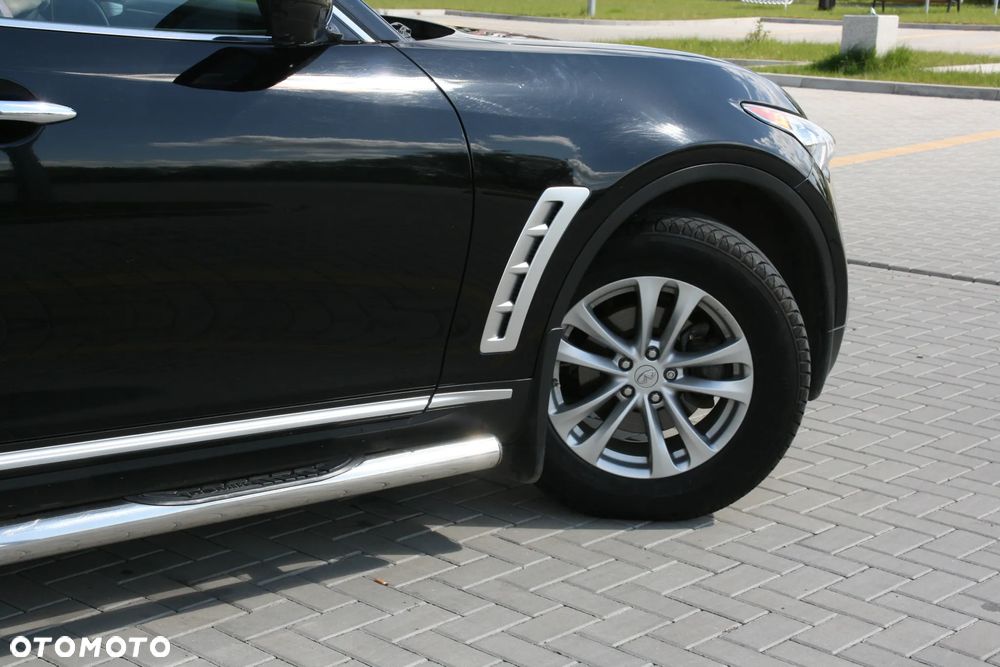 Infiniti FX FX35 - 22
