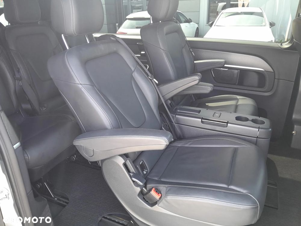 Mercedes-Benz Klasa V 300 d Avantgarde 9G-Tronic (d³ugi) - 17