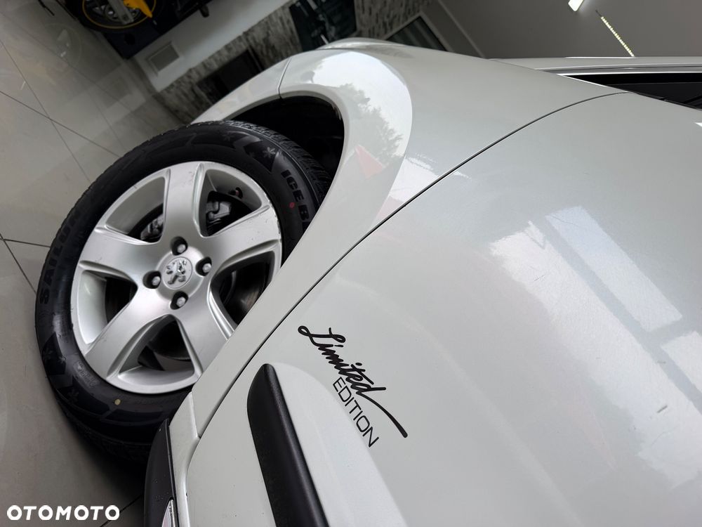 Peugeot 3008 HDi FAP 150 Premium - 38