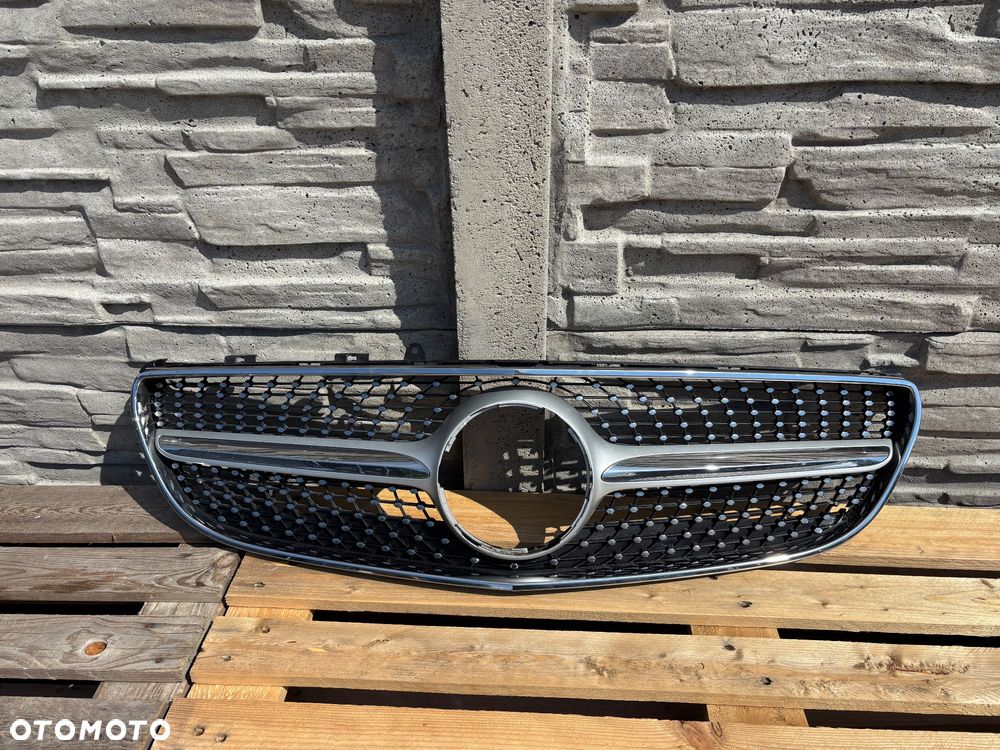 Mercedes CLS W218 C218 LIFT  Atrapa/Grill A2188850600 - 1
