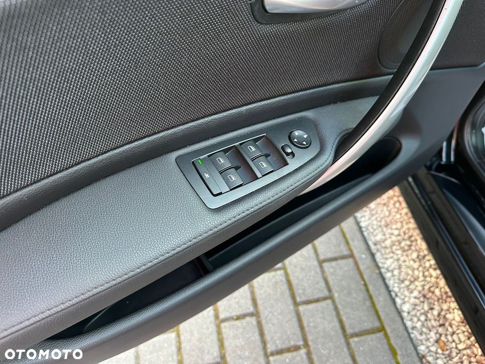 BMW Seria 1 116i - 21