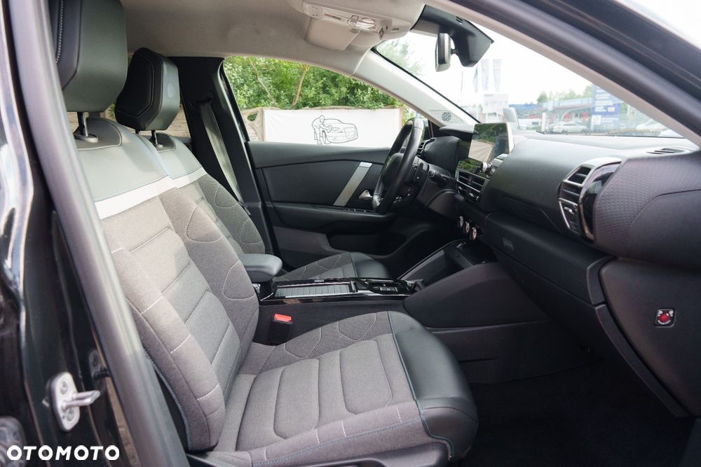 Citroën C4 BlueHDi 130 Stop&Start EAT8 FEEL PACK - 23