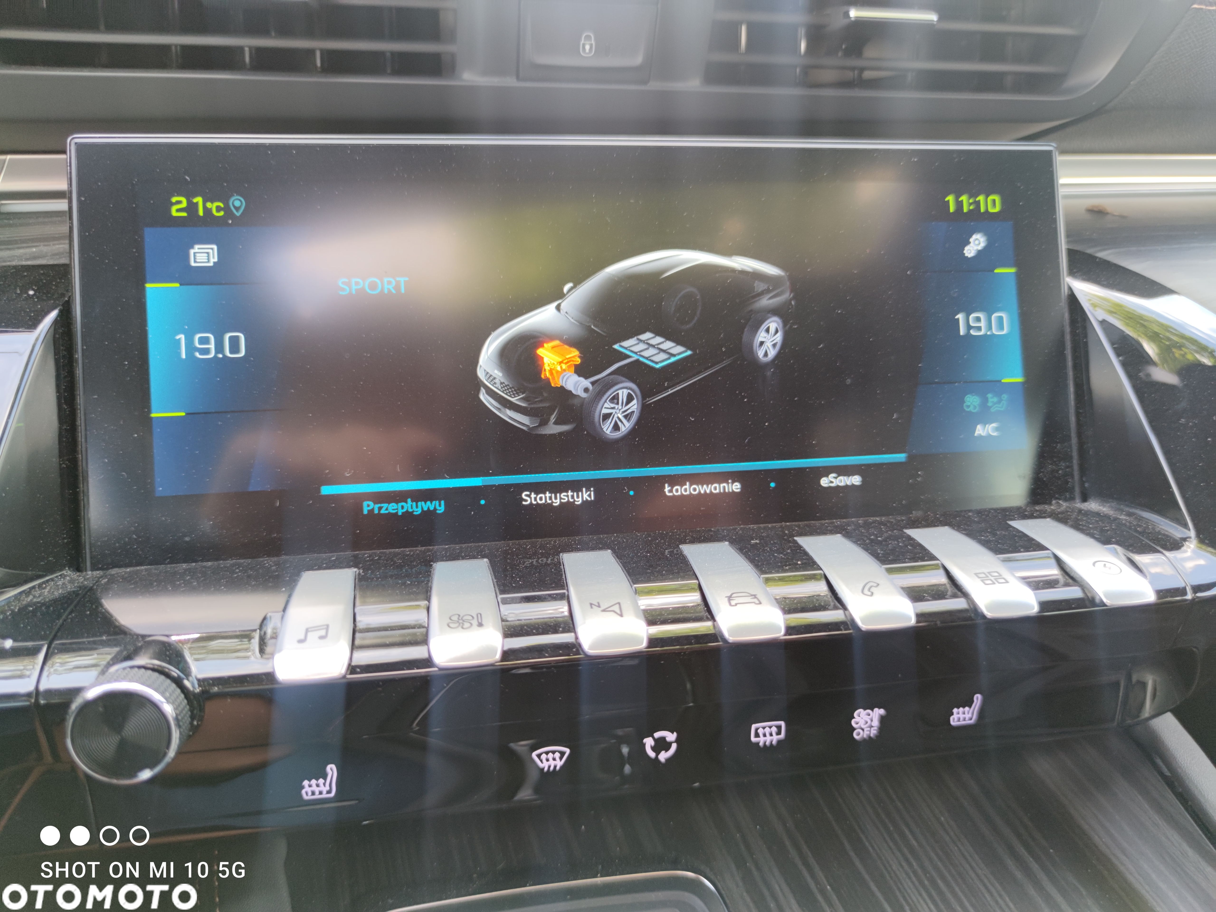 Peugeot 508 Plug-In Hybrid 225 e-EAT8 GT - 29