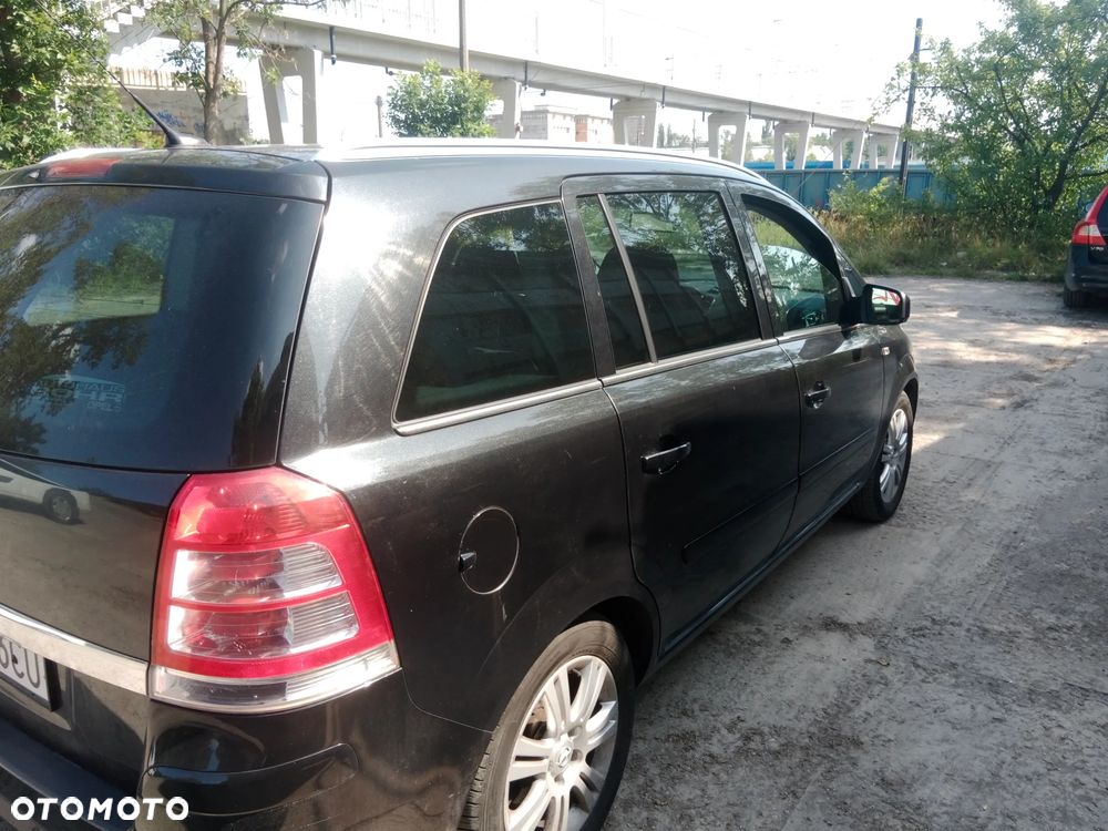 Opel Zafira 1.8 Family Plus - 19