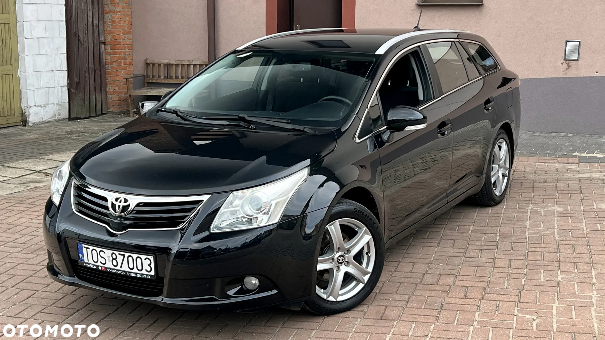 Toyota Avensis Combi 2.0 D-4D - 2