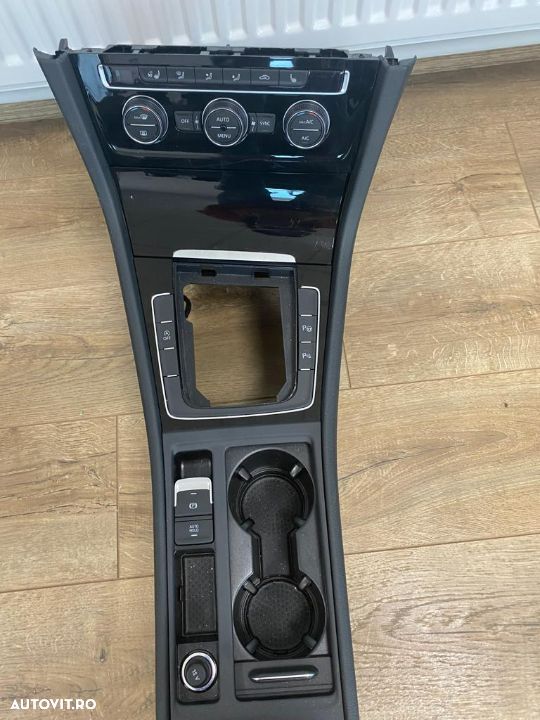 Consola -  VW GOLF VII - 1