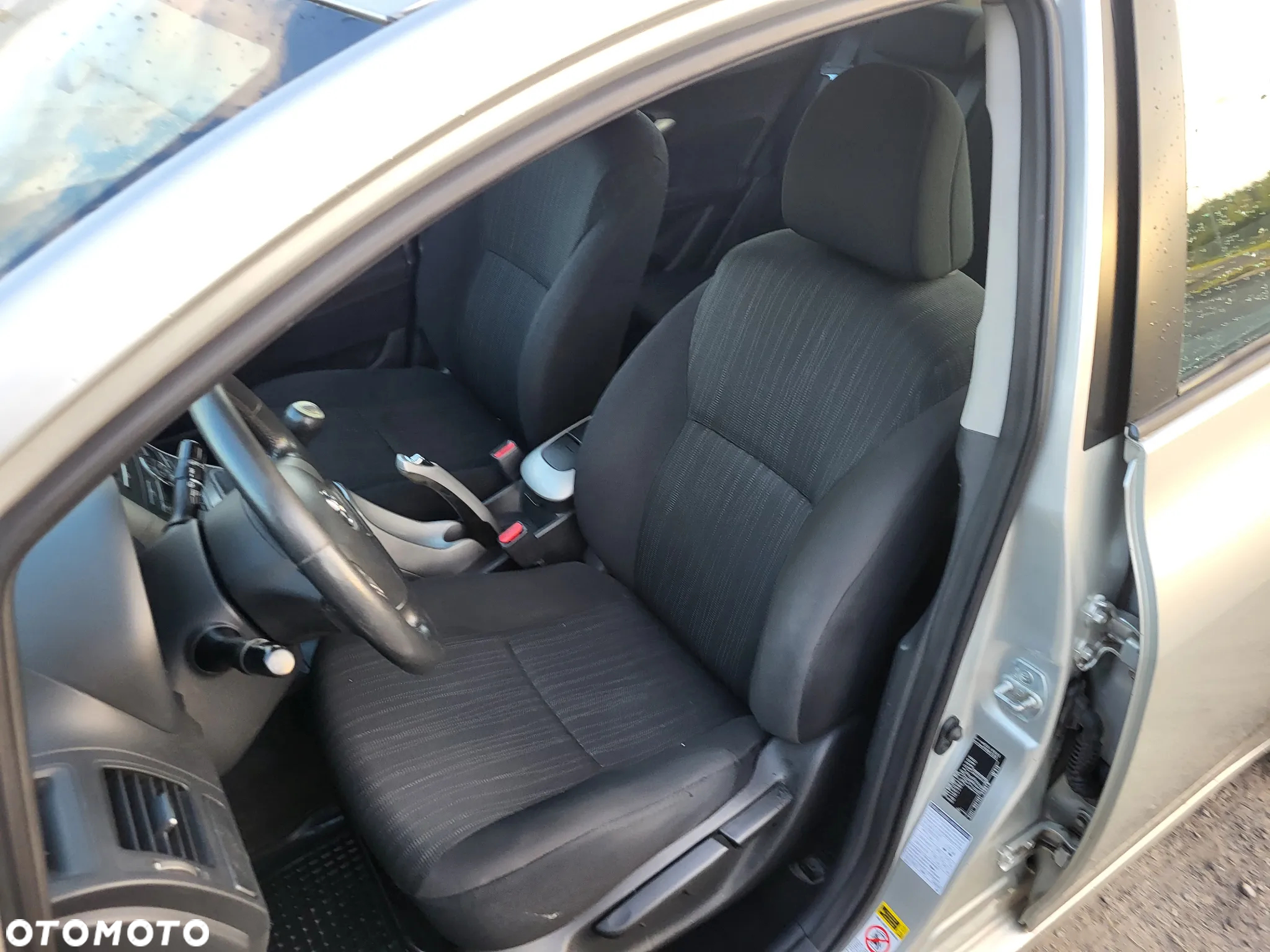 Toyota Auris 1.4 D-4D Comfort - 14
