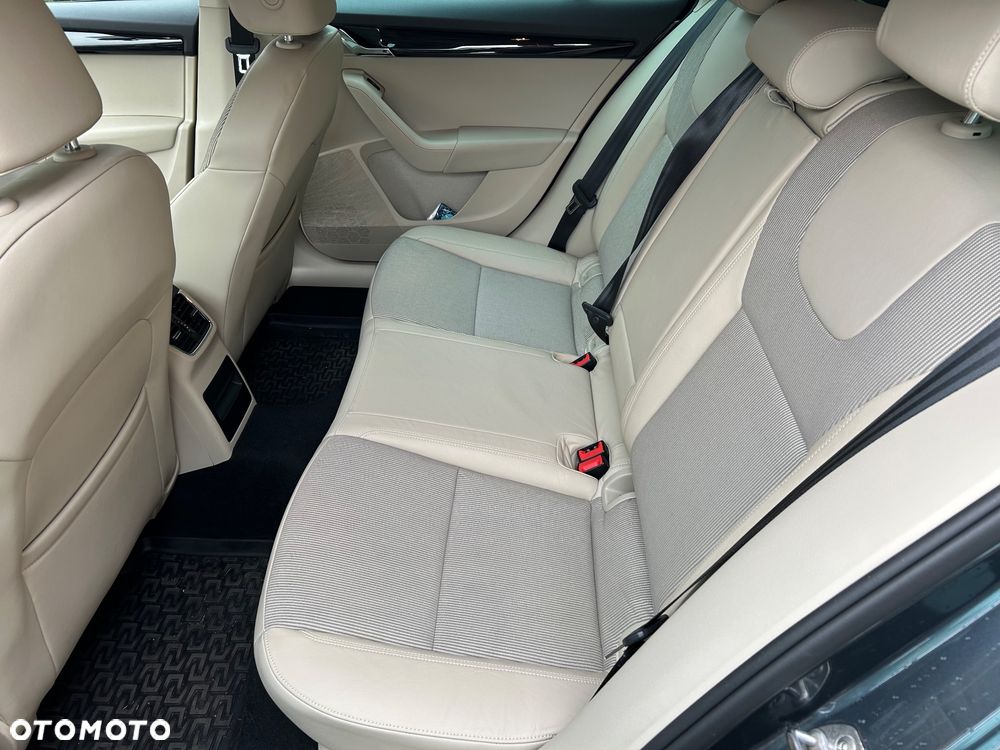 Skoda Octavia 2.0 TDI Style DSG - 14