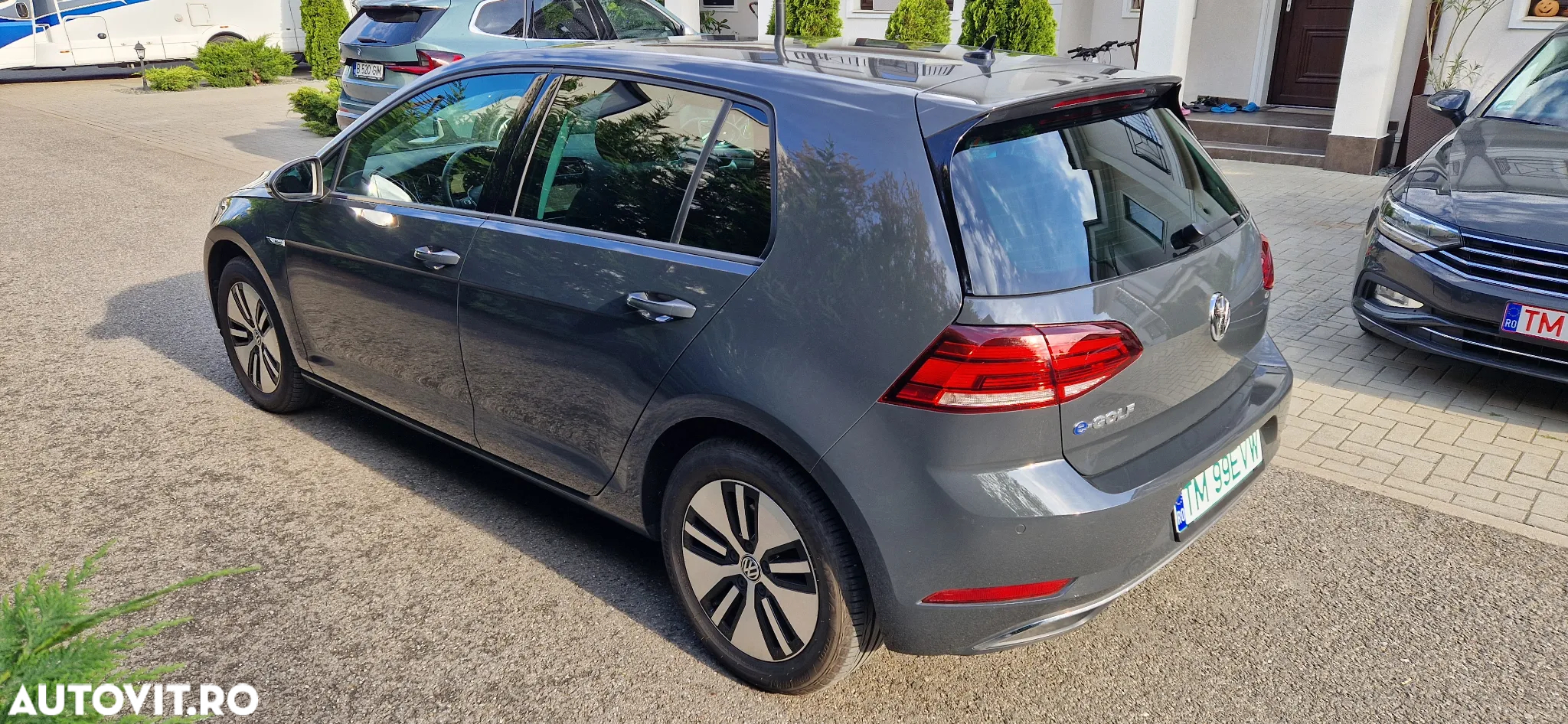 Volkswagen e-Golf - 3