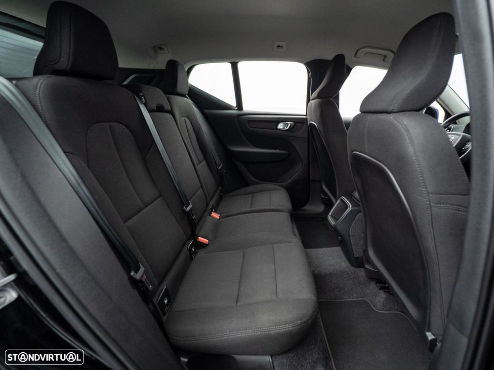 Volvo XC 40 1.5 T2 Momentum Core - 40